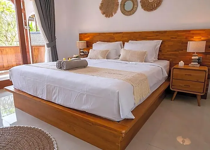 Innerbloom Spacious 2 Bedroom With Large Pool & Garden
