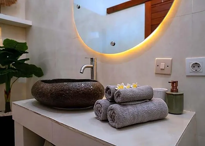 酒店 Innerbloom Spacious 2 Bedroom With Large Pool & Garden