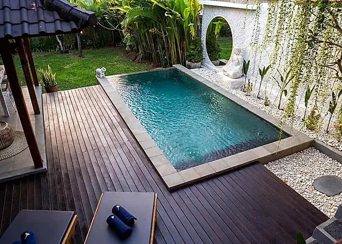 Innerbloom Spacious 2 Bedroom With Large Pool & Garden 酒店 4*