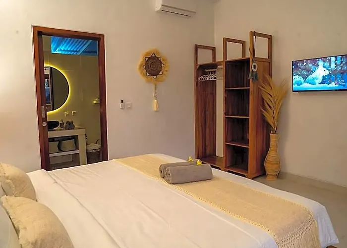 Innerbloom Spacious 2 Bedroom With Large Pool & Garden